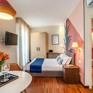 https://milhouse-suites-duomo-penthouse.italymilanhotels.net